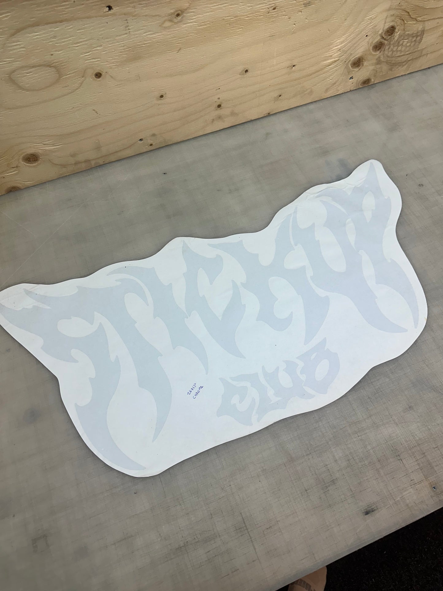 CHROME BANNER 26"