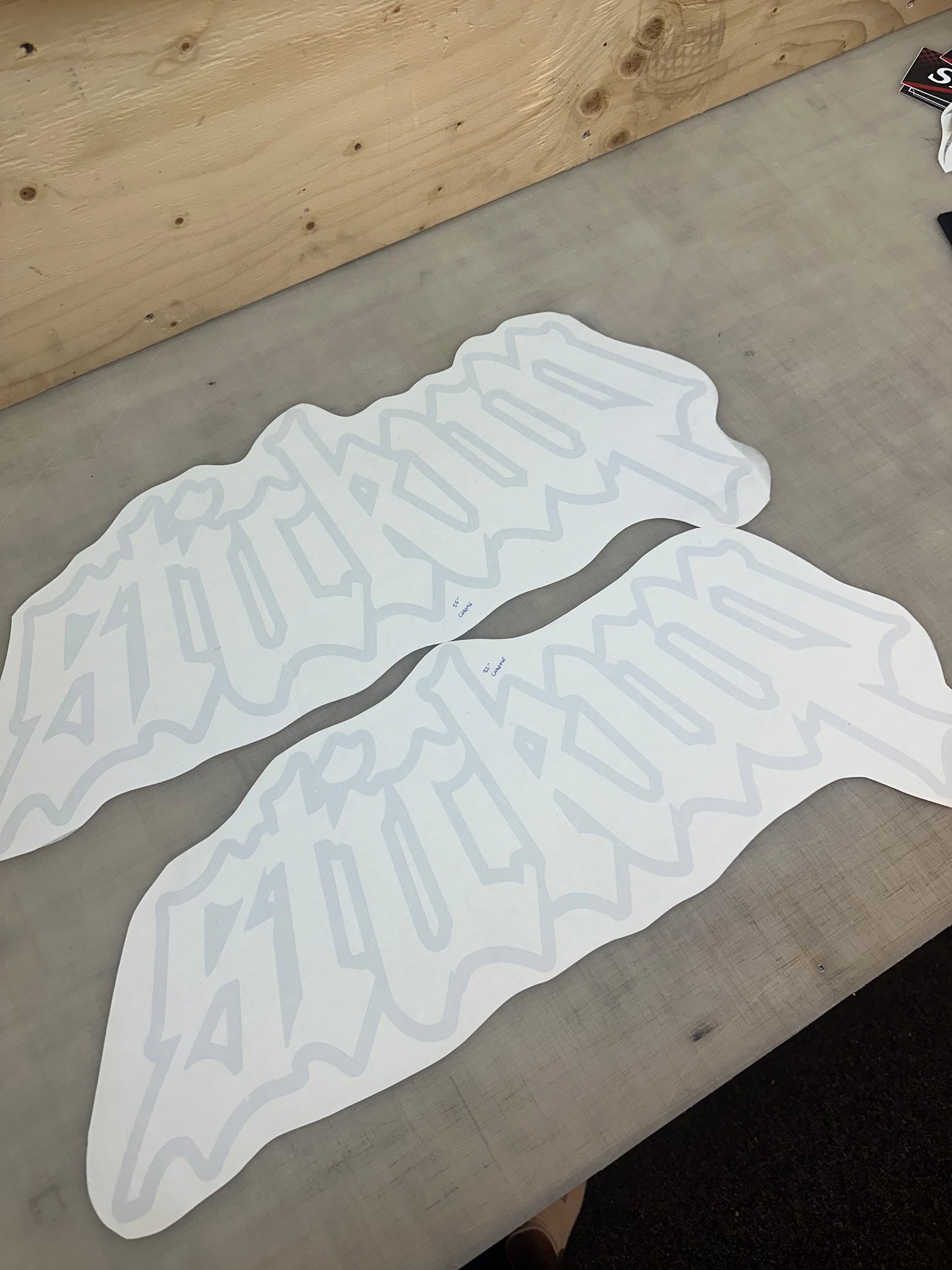 CHROME BANNER 25"