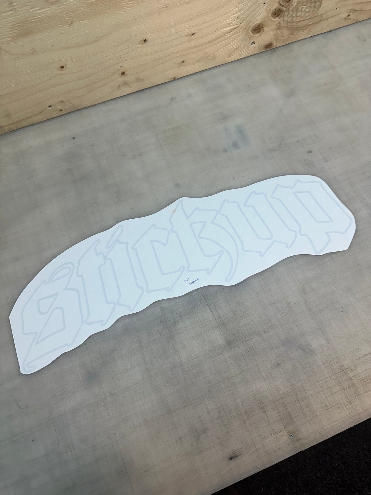 CHROME BANNER 23"